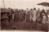 T�rken und Araber bei unseren Flugzeugen in Chenien bei Nazareth